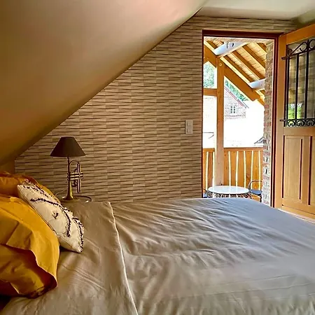 Pensjonat La Mesangeraie D'hotes